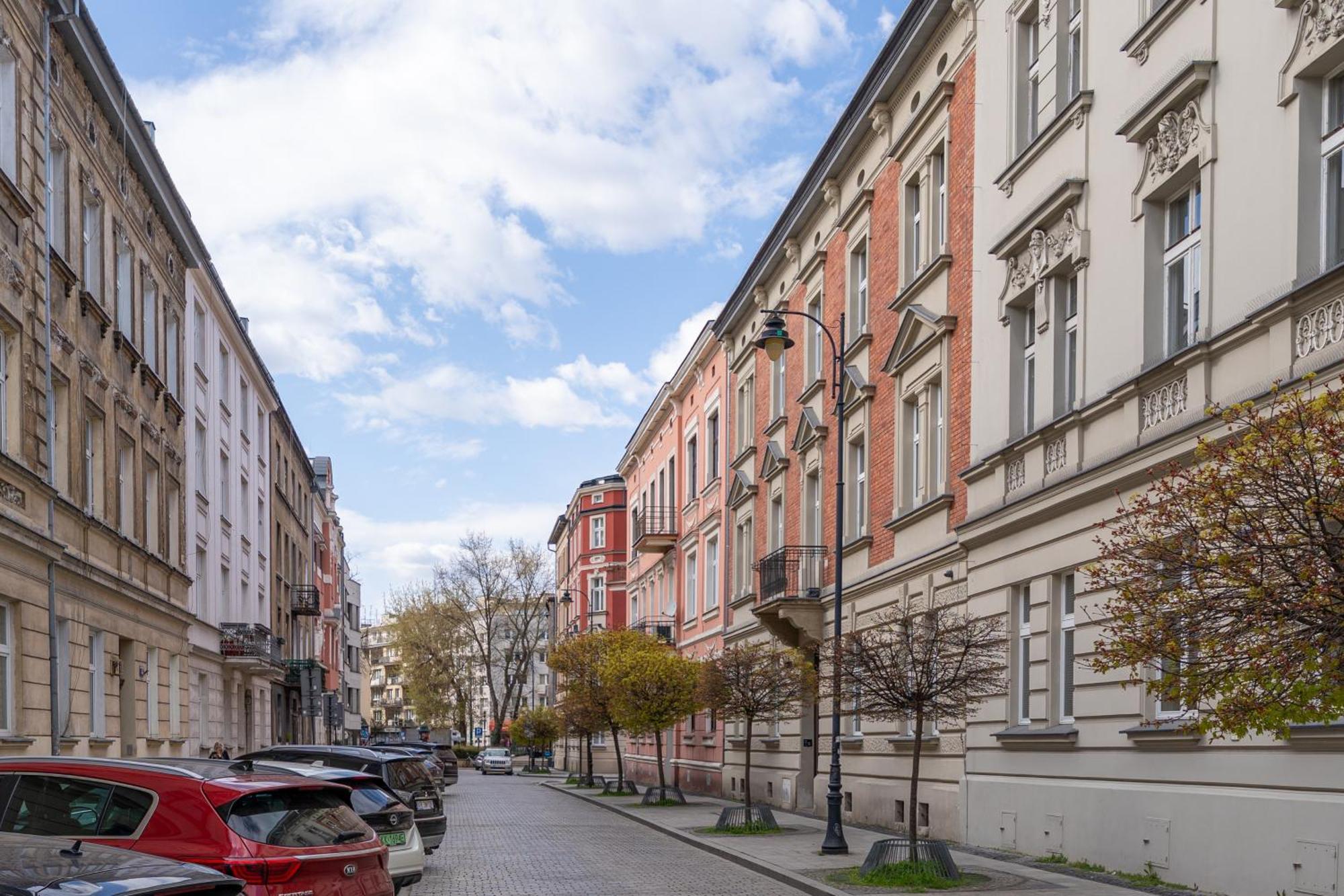 Apartament Tarlowska - Free Parking - Near Castle, Main Square & River - 3 Bedroom, Loggia, 2xtv 4k Kraków